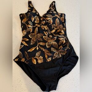 24W NEW Beach Belle Women's Black Brown One Piece BathingSuit Plus Size Swimsuit